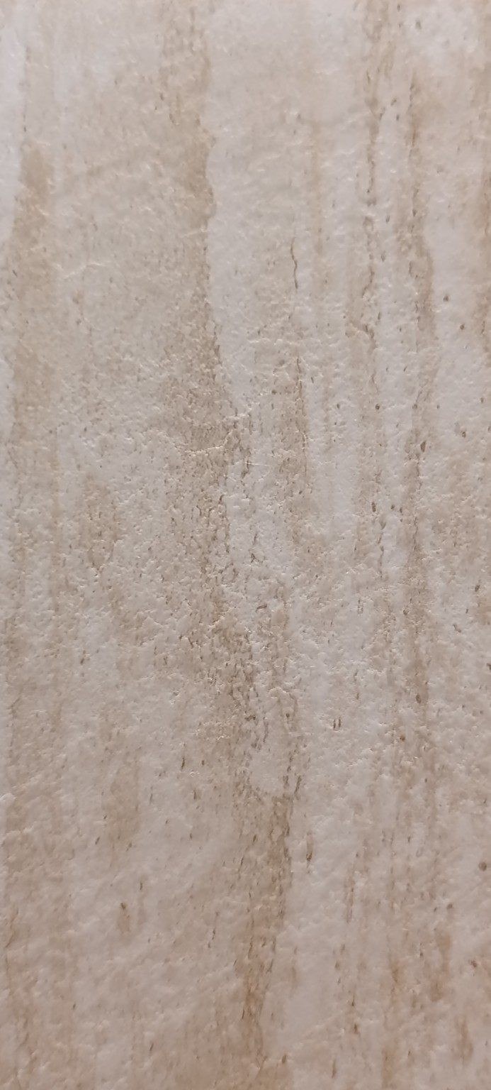מראה אבן בגוון שמנת — CREMA VEIN II
